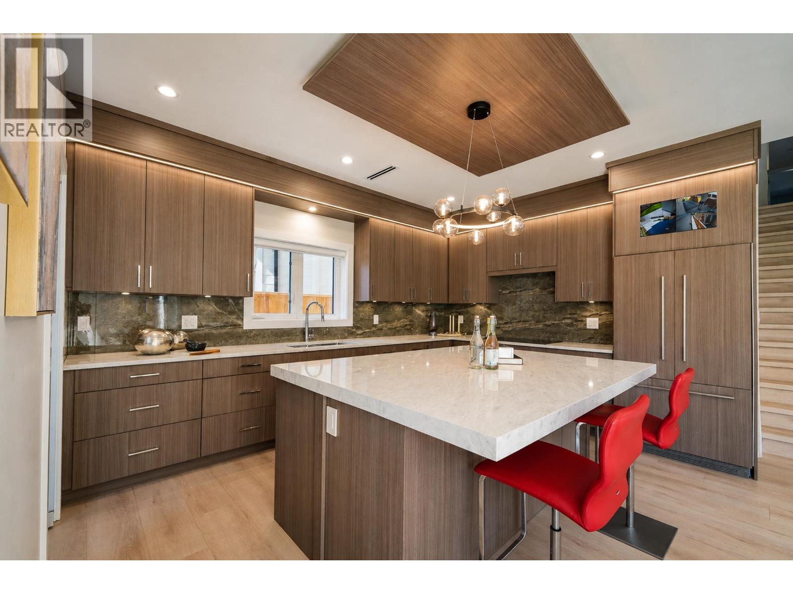 11911 Dunavon Place, Richmond, British Columbia  V7E 3Y1 - Photo 8 - R3156188