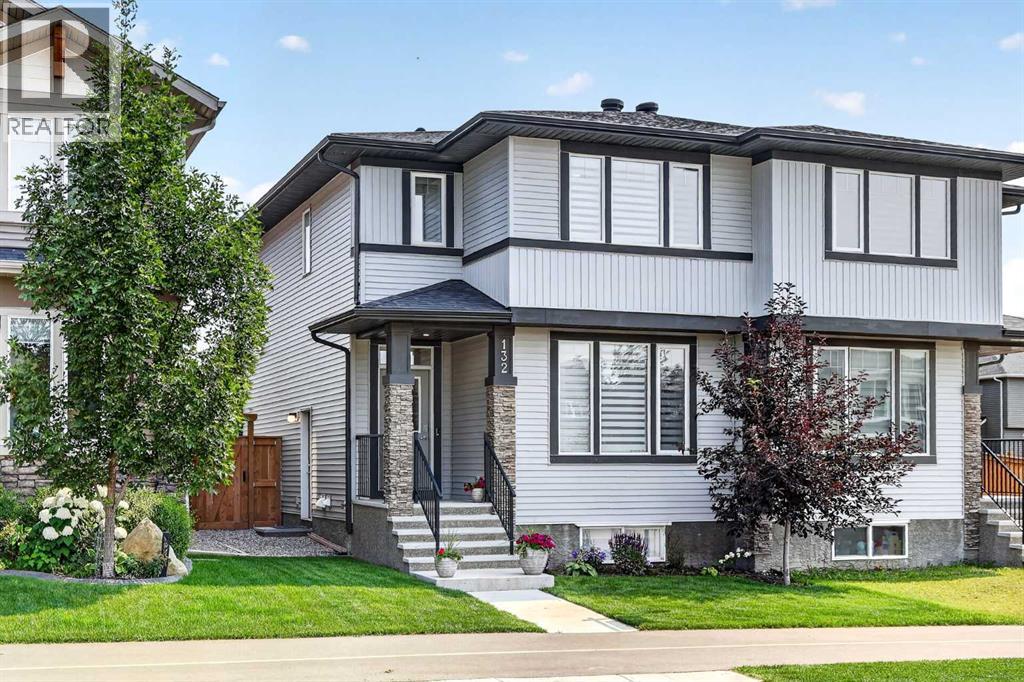 132 Creekside Drive SW, Calgary, Alberta