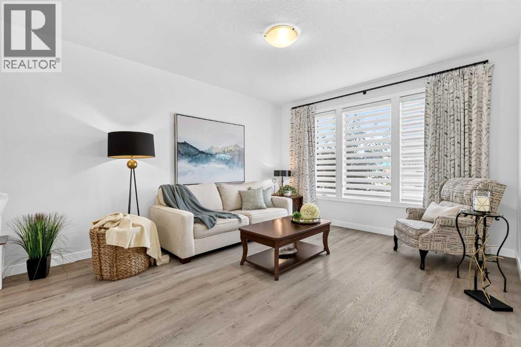 132 Creekside Drive SW, Calgary, Alberta  T2X 4R5 - Photo 4 - A2339157