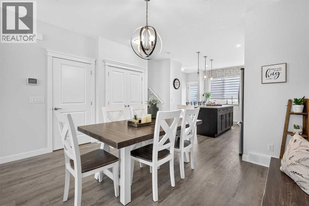 132 Creekside Drive SW, Calgary, Alberta  T2X 4R5 - Photo 7 - A2339157