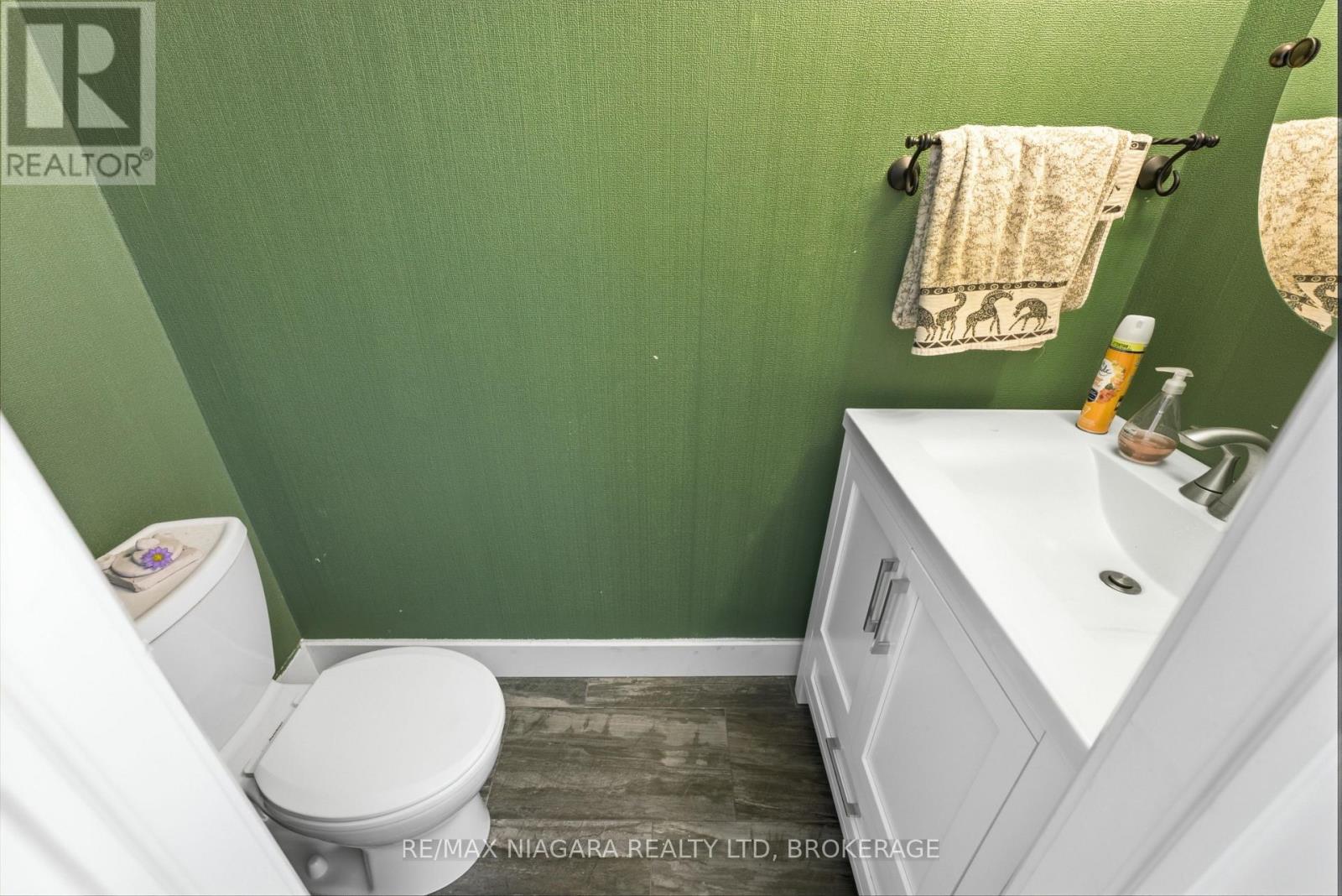 7435 Petrullo Court, Niagara Falls, Ontario  L2H 2K4 - Photo 16 - X13702914