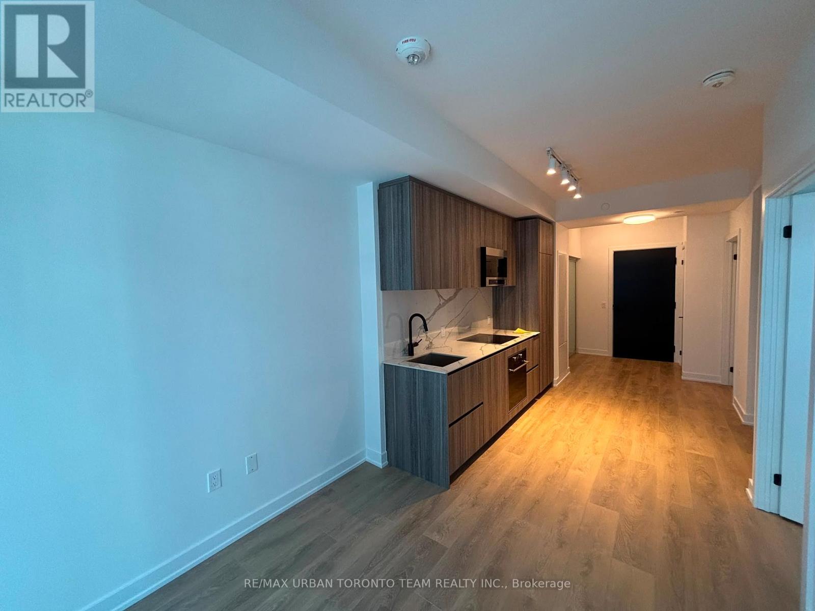 3008 - 127 Broadway Avenue, Toronto (Mount Pleasant West), Ontario  M4P 1V4 - Photo 3 - C13702912