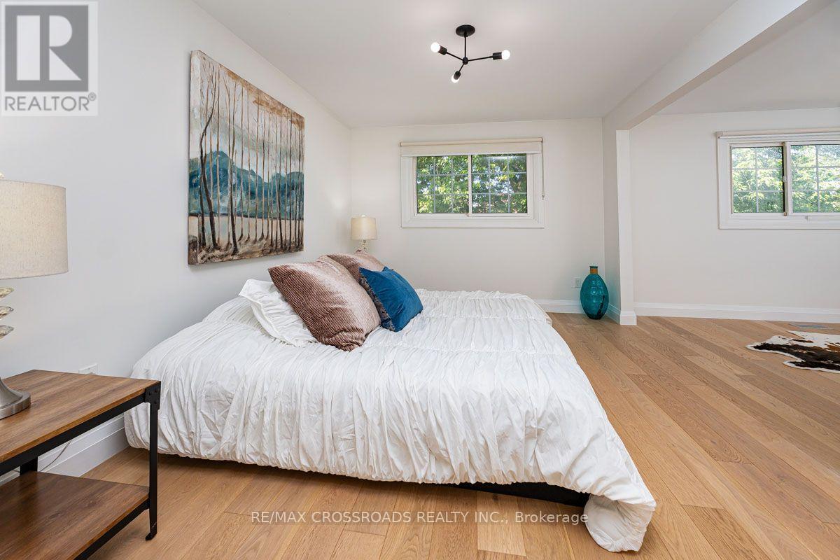 132 Collingsbrook Boulevard, Toronto, Ontario  M1W 1M7 - Photo 15 - E13702924