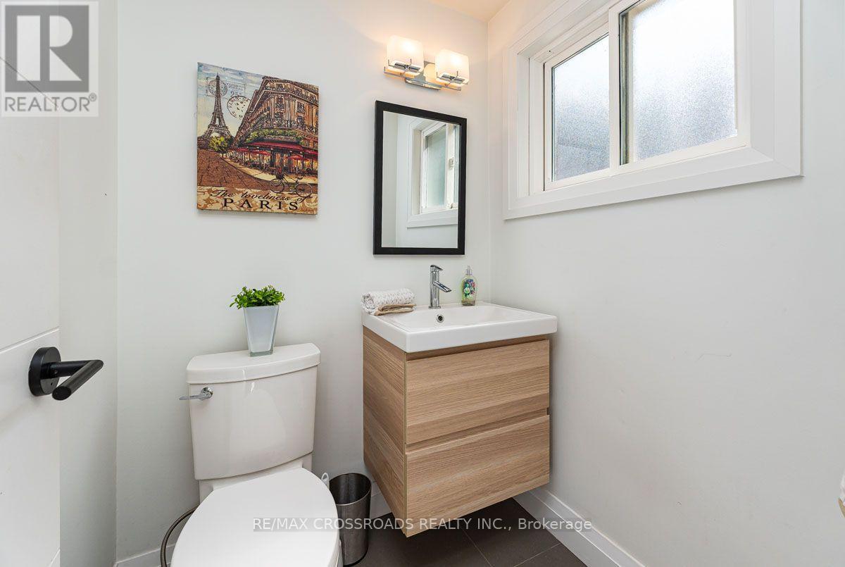 132 Collingsbrook Boulevard, Toronto, Ontario  M1W 1M7 - Photo 22 - E13702924