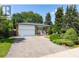 132 COLLINGSBROOK BOULEVARD, Toronto, Ontario
