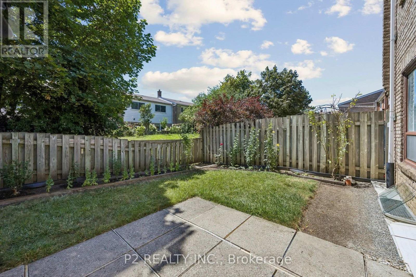 22-25 Gosford Blvd. Boulevard N, Toronto, Ontario  M3N 2G7 - Photo 16 - W13702908