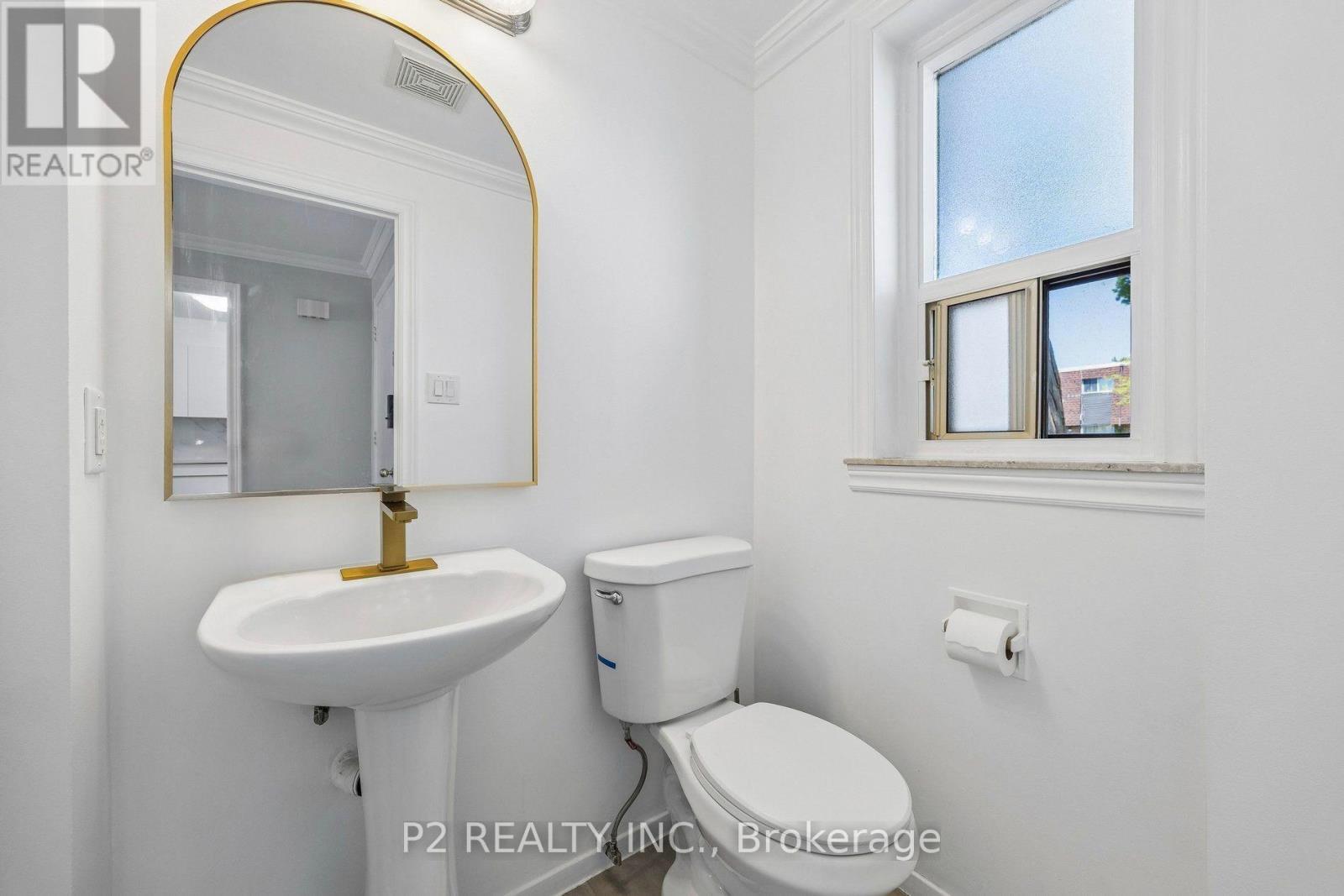 22-25 Gosford Blvd. Boulevard N, Toronto, Ontario  M3N 2G7 - Photo 5 - W13702908
