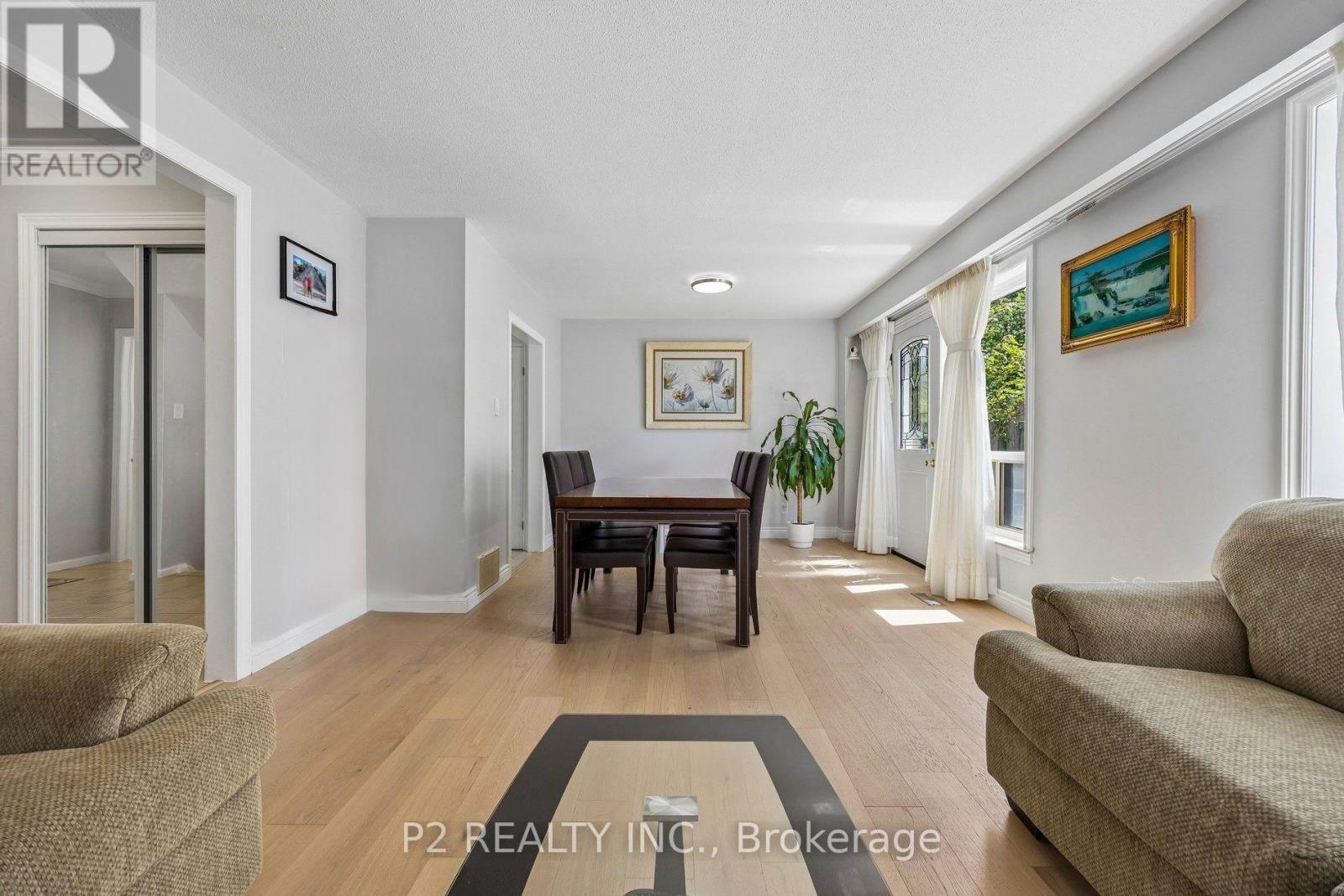 22-25 Gosford Blvd. Boulevard N, Toronto, Ontario  M3N 2G7 - Photo 6 - W13702908