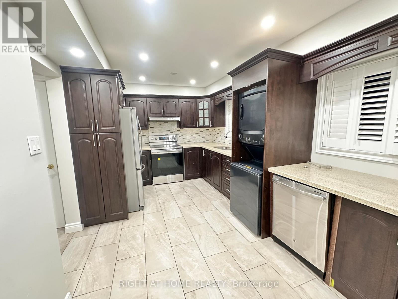 1791 Princelea Place, Mississauga, Ontario  L5M 3R9 - Photo 11 - W13702920