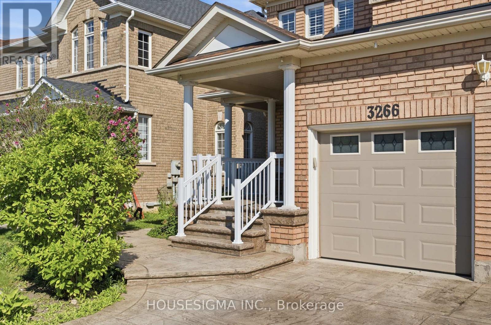 3266 Weatherford Road, Mississauga, Ontario  L5M 7X6 - Photo 3 - W13702926