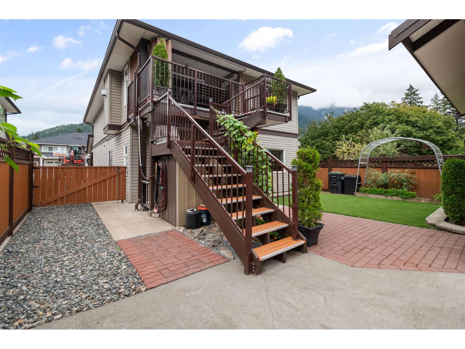66022 Park Avenue, Kawkawa Lake, Hope, British Columbia  V0X 1L1 - Photo 37 - R3157940