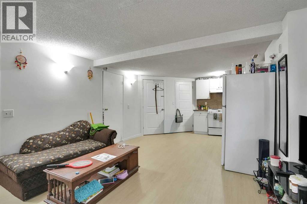 28 Martinridge Road NE, Calgary, Alberta  T3J 3L4 - Photo 40 - A2337907