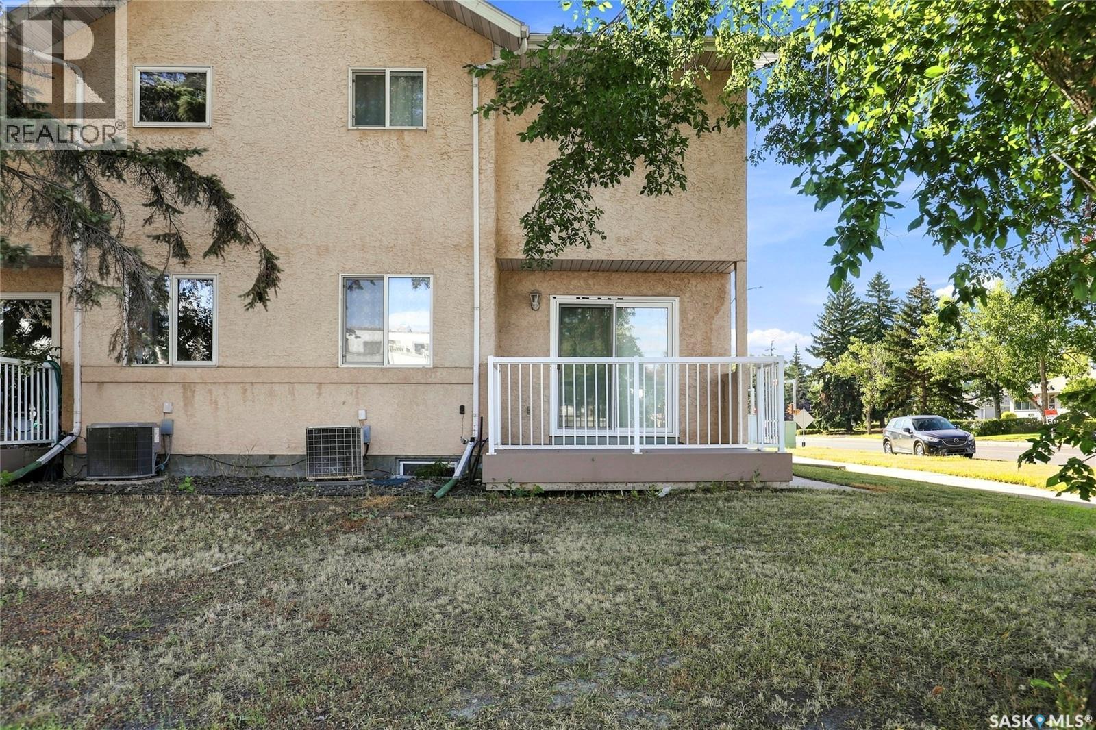 3802 Rae Street, Regina, Saskatchewan  S4S 1K6 - Photo 2 - SK046285