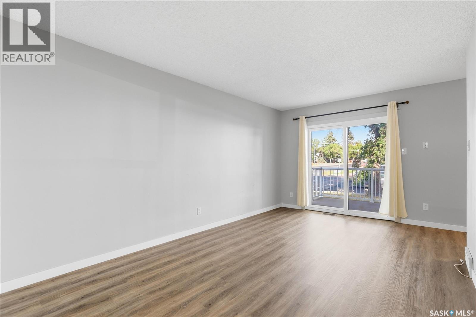 3802 Rae Street, Regina, Saskatchewan  S4S 1K6 - Photo 5 - SK046285