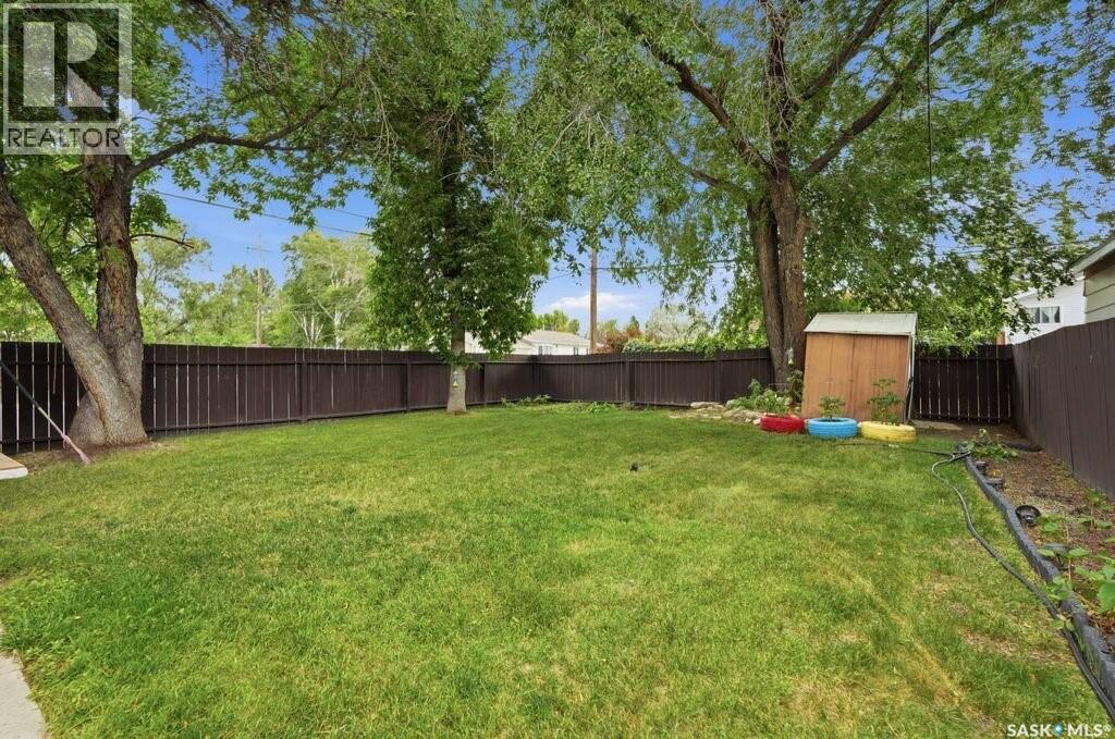 1535 Laura Avenue, Saskatoon, Saskatchewan S7N 2R8 - Photo 30 - SK046293