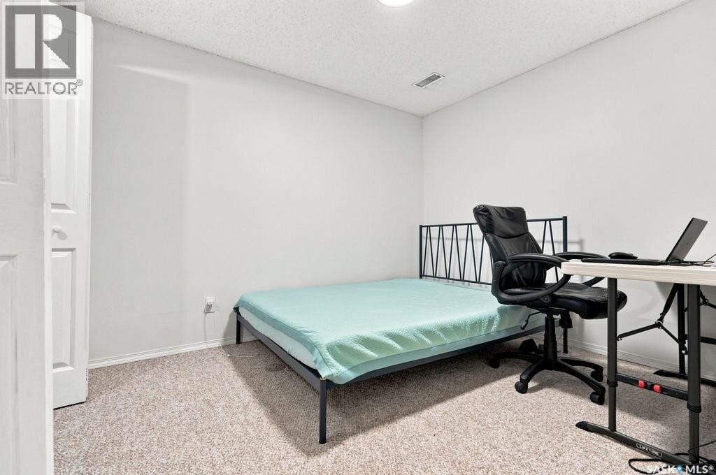 1535 Laura Avenue, Saskatoon, Saskatchewan S7N 2R8 - Photo 21 - SK046293