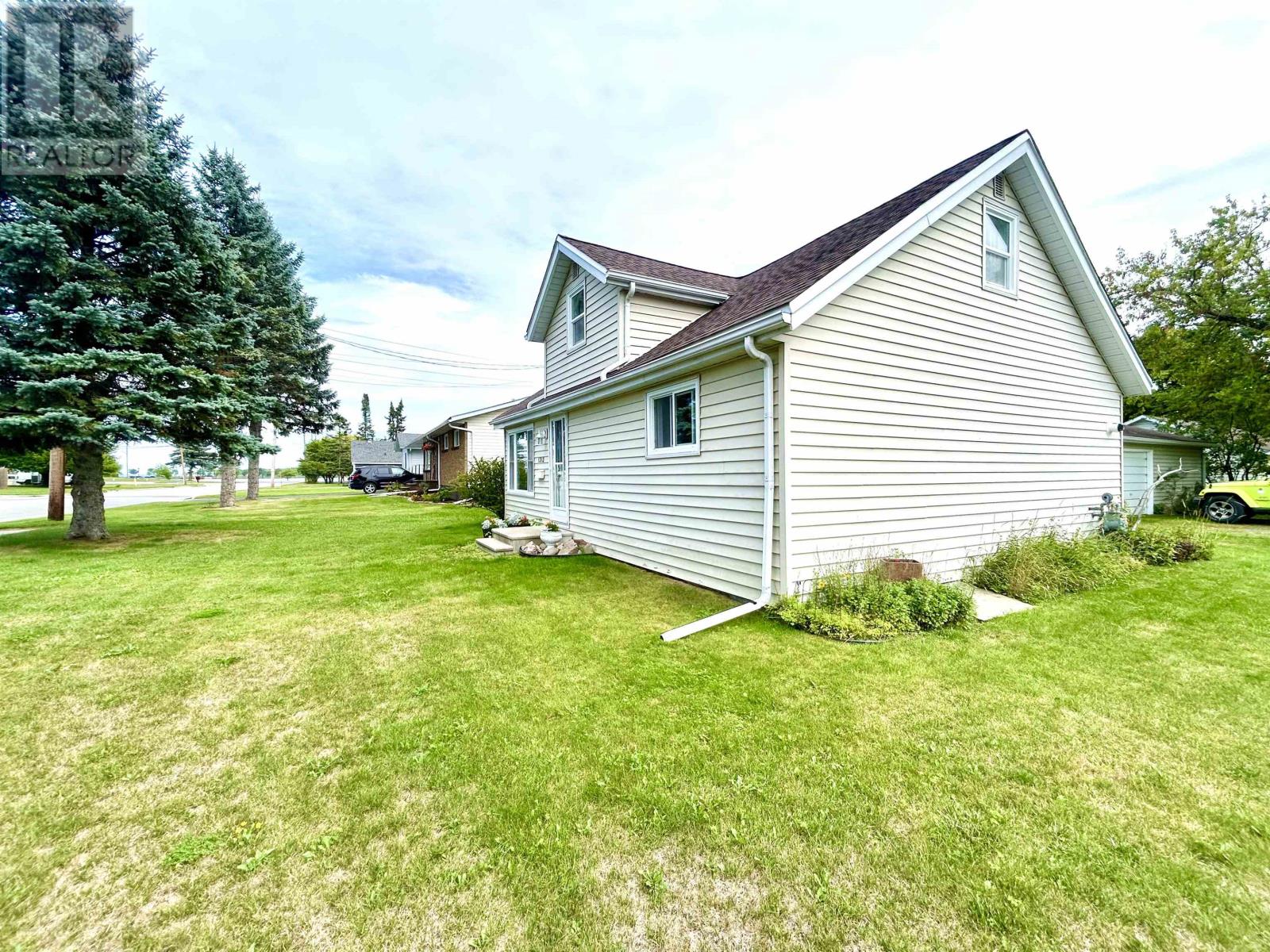 1313 Fifth Street East, Fort Frances, Ontario  P9A 1W2 - Photo 24 - TB2602473