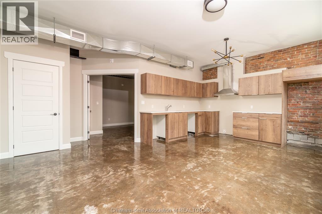 140 King Street West Unit# 201, Chatham, Ontario  N7M 1E3 - Photo 2 - 26020501