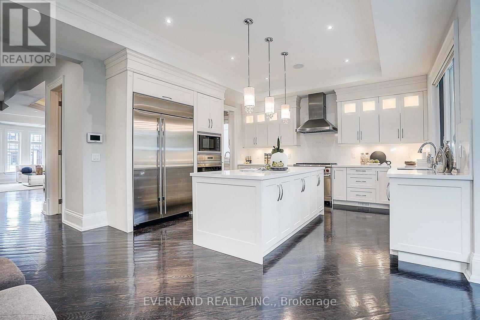 274 Joicey Boulevard, Toronto, Ontario  M5M 2V7 - Photo 17 - C13702940