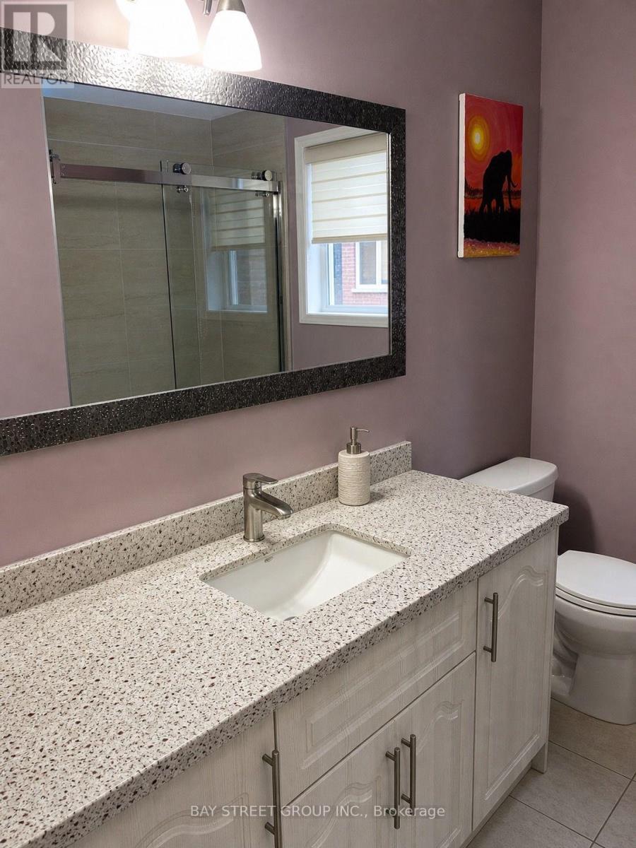 Upper - 19 Casabel Drive, Vaughan, Ontario  L6A 3M5 - Photo 8 - N13702936
