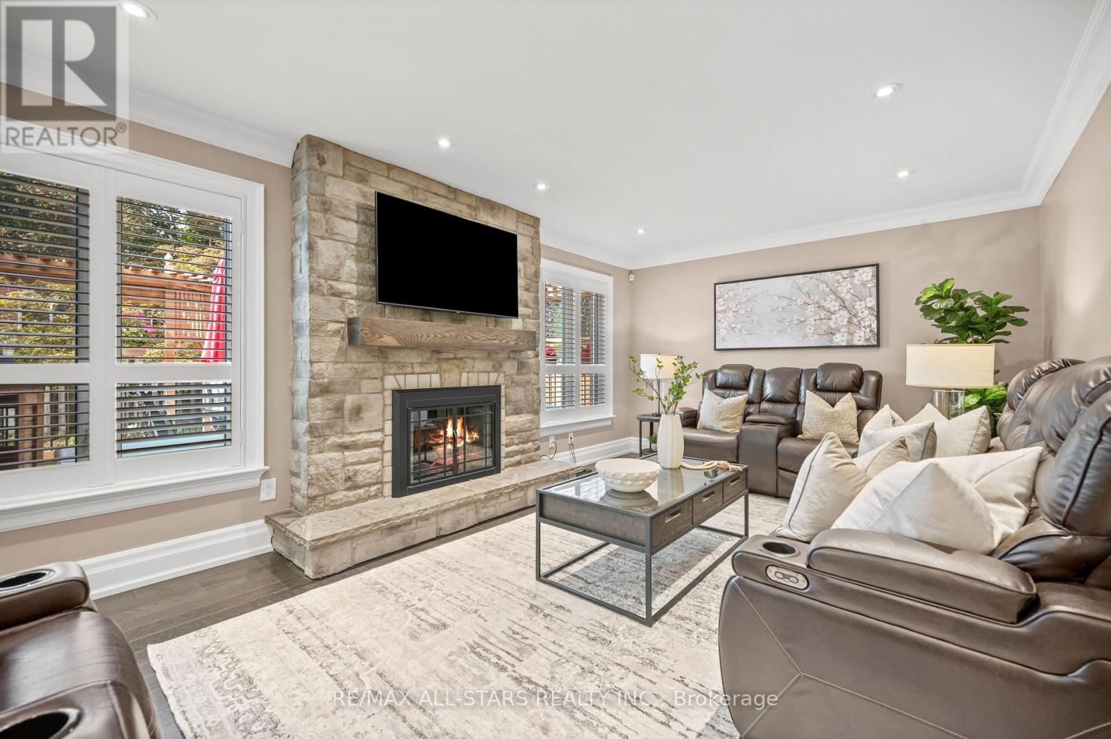 139 Rhodes Circle, Newmarket, Ontario  L3X 1V2 - Photo 12 - N13702946
