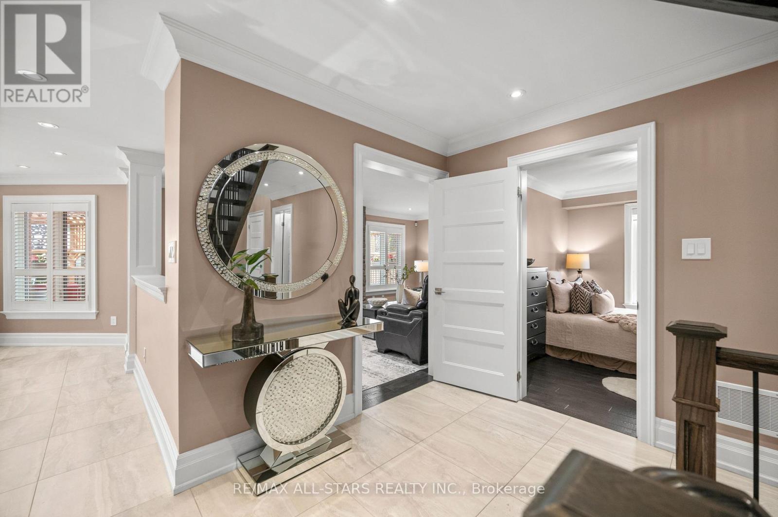 139 Rhodes Circle, Newmarket, Ontario  L3X 1V2 - Photo 17 - N13702946