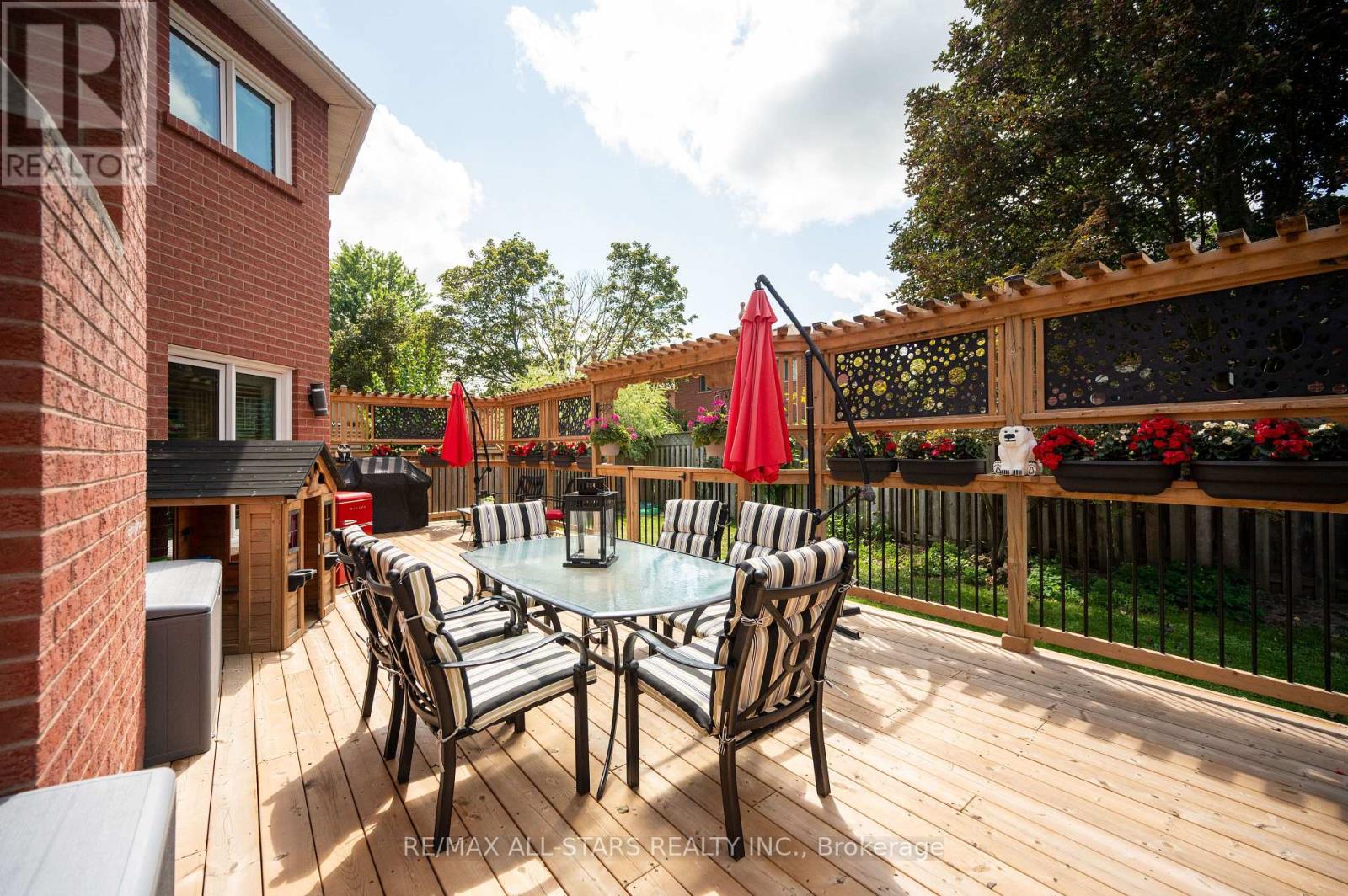 139 Rhodes Circle, Newmarket, Ontario  L3X 1V2 - Photo 39 - N13702946