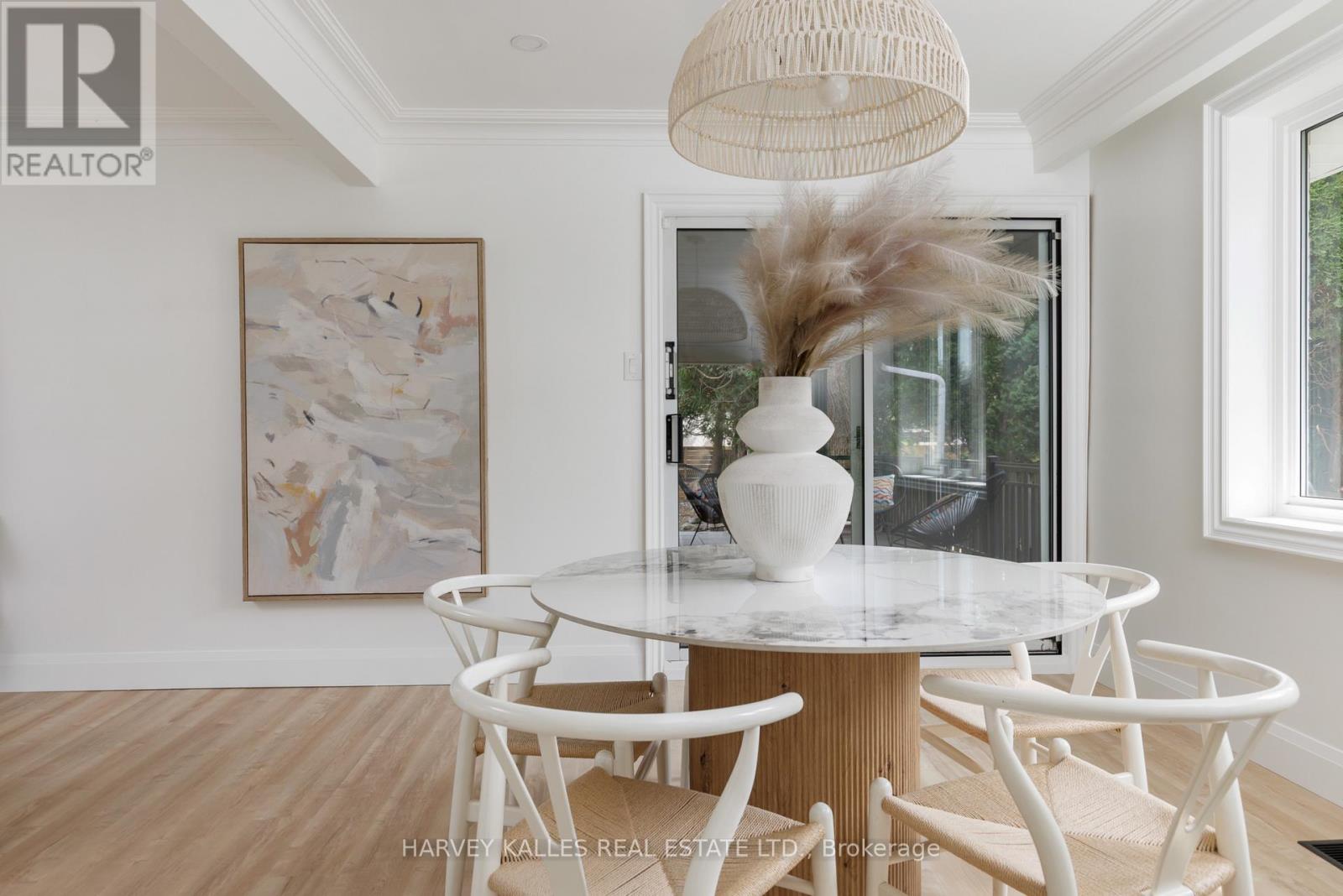 215 Edenbridge Drive, Toronto, Ontario  M9A 3G9 - Photo 13 - W13702956