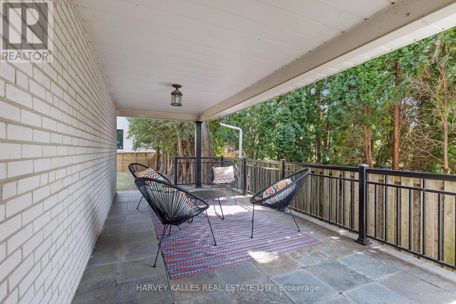 215 Edenbridge Drive, Toronto, Ontario  M9A 3G9 - Photo 14 - W13702956