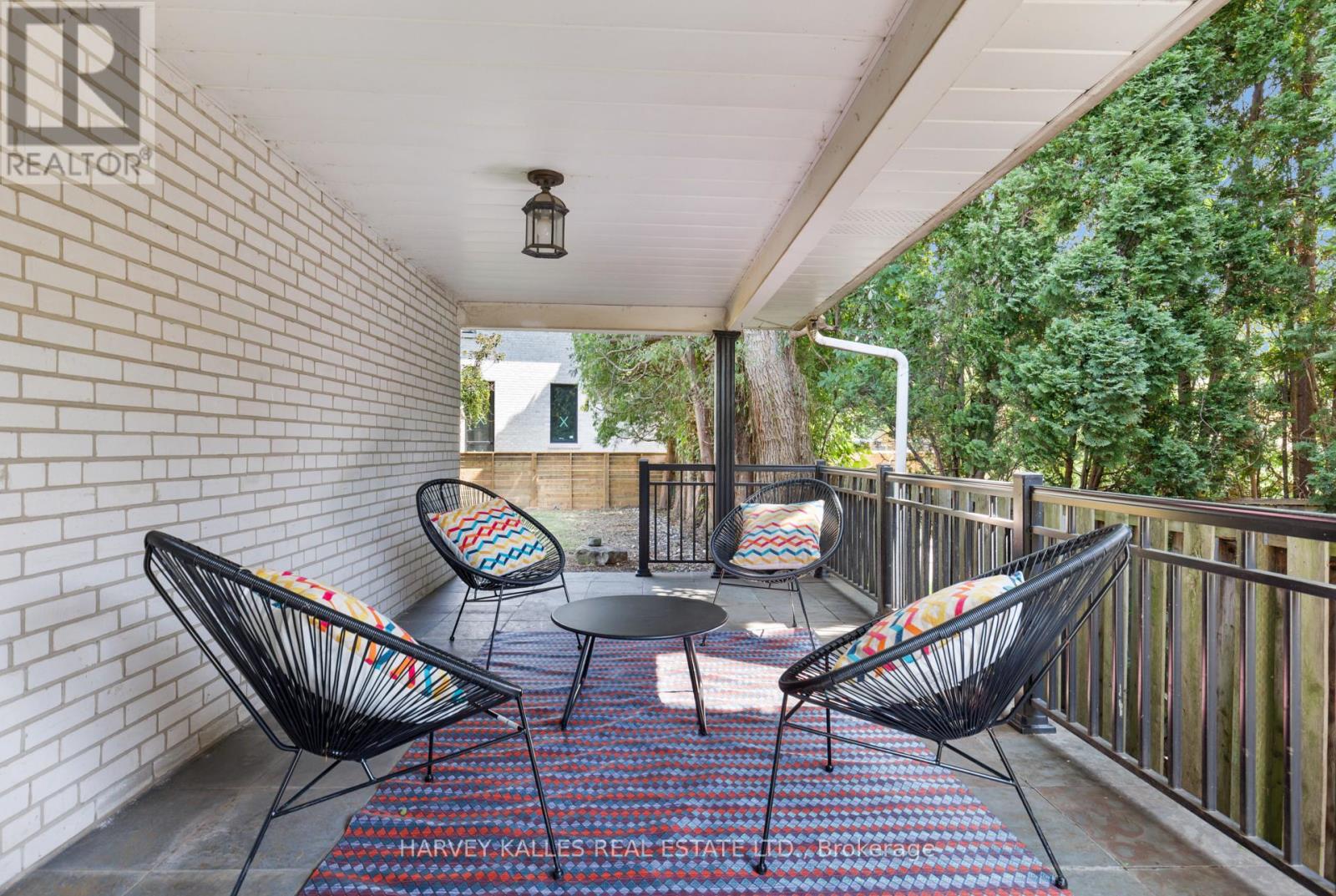 215 Edenbridge Drive, Toronto, Ontario  M9A 3G9 - Photo 15 - W13702956