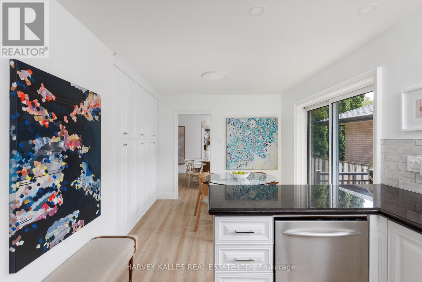 215 Edenbridge Drive, Toronto, Ontario  M9A 3G9 - Photo 24 - W13702956