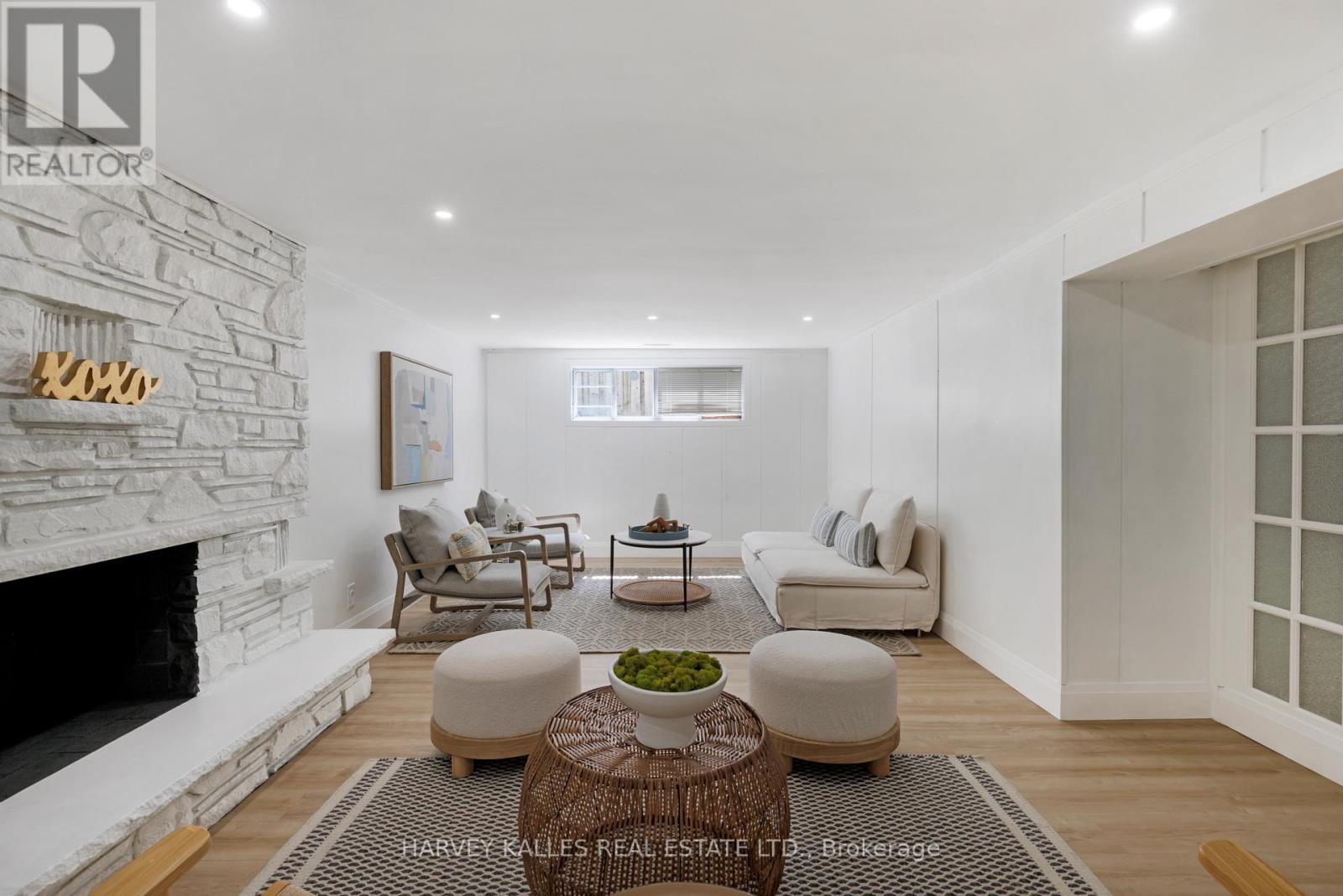 215 Edenbridge Drive, Toronto, Ontario  M9A 3G9 - Photo 40 - W13702956