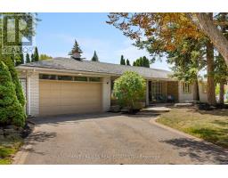 215 EDENBRIDGE DRIVE, Toronto, Ontario