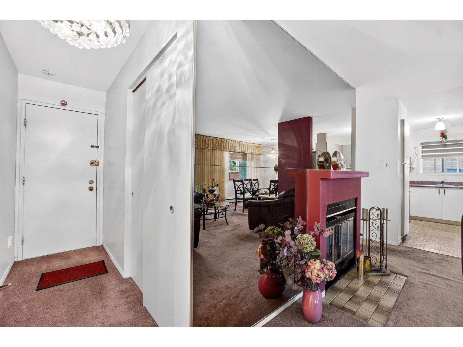 3525 Boul. Perron|#202 Laval (Chomedey) Quebec Canada H7V1P2 2