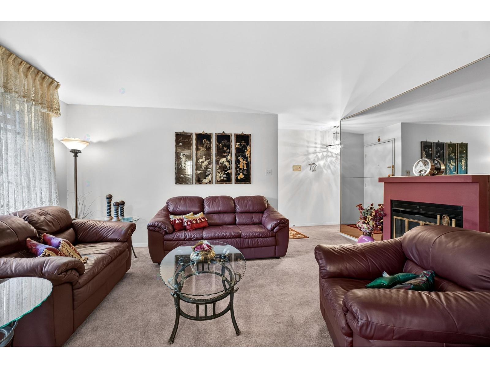 3525 Boul. Perron|#202 Laval (Chomedey) Quebec Canada H7V1P2 4