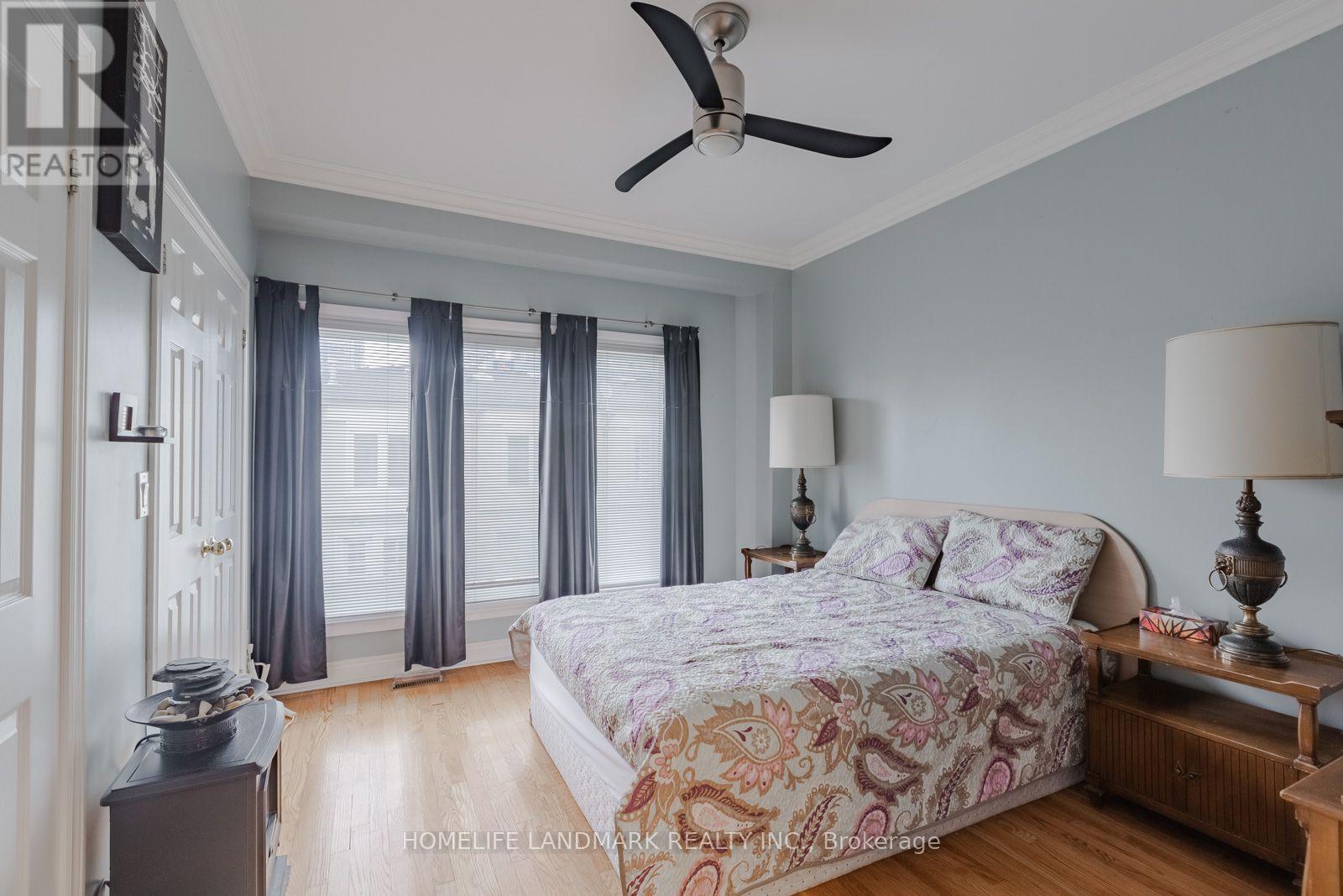B - 2283 Lake Shore Boulevard W, Toronto, Ontario  M8V 1A6 - Photo 18 - W13702966