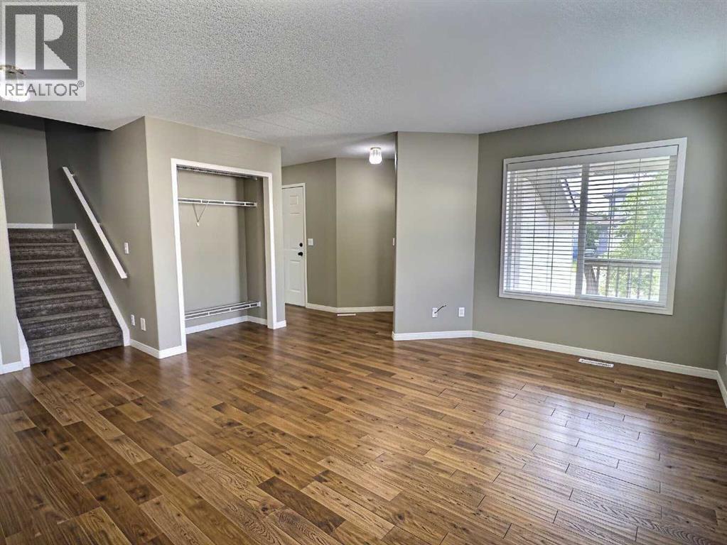 185 Tuscarora Close NW, Calgary, Alberta  T3L 2E3 - Photo 4 - A2330549