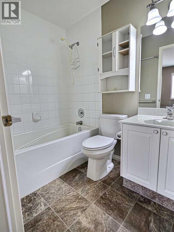 185 Tuscarora Close NW, Calgary, Alberta  T3L 2E3 - Photo 25 - A2330549