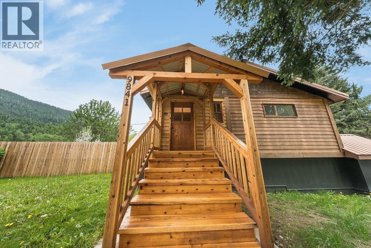 9841 Talbot Road, Nelway, British Columbia  V0G 1Z0 - Photo 46 - 10372904