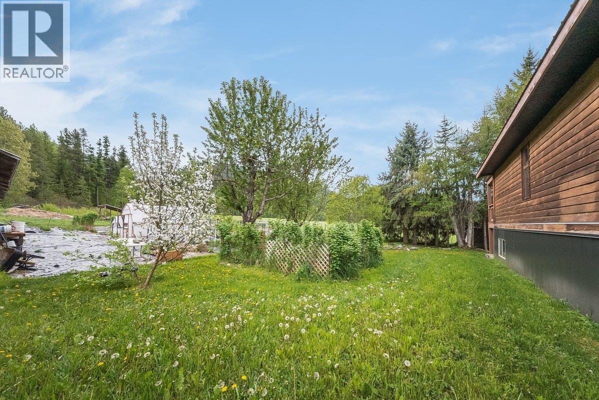 9841 Talbot Road, Nelway, British Columbia  V0G 1Z0 - Photo 50 - 10372904
