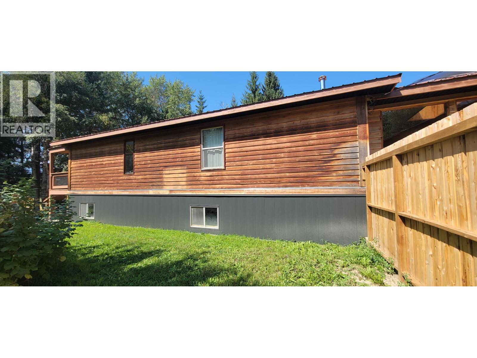 9841 Talbot Road, Nelway, British Columbia  V0G 1Z0 - Photo 36 - 10372904