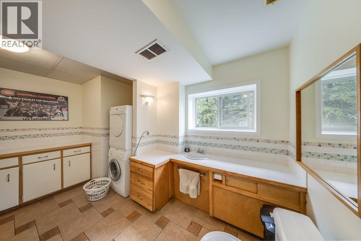 9841 Talbot Road, Nelway, British Columbia  V0G 1Z0 - Photo 71 - 10372904