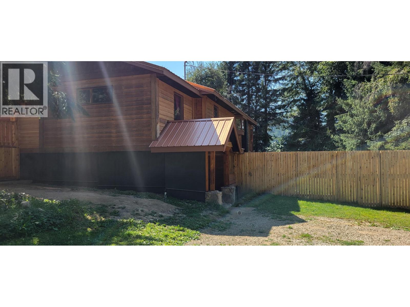 9841 Talbot Road, Nelway, British Columbia  V0G 1Z0 - Photo 33 - 10372904