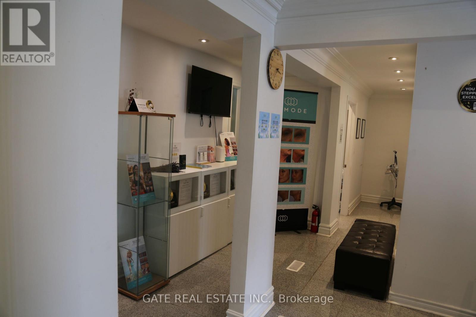 271 Finch Avenue W, Toronto, Ontario  M2R 1M8 - Photo 4 - C13702994