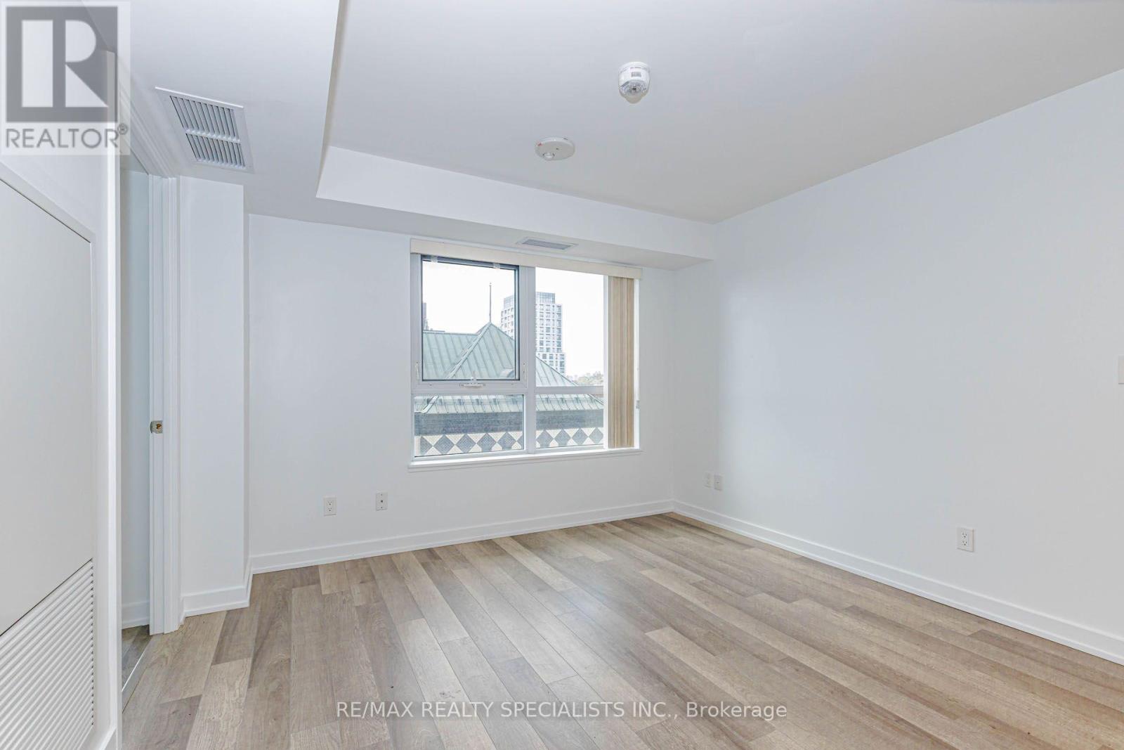 604 - 181 Huron Street, Toronto, Ontario  M5T 0C1 - Photo 11 - C13703004