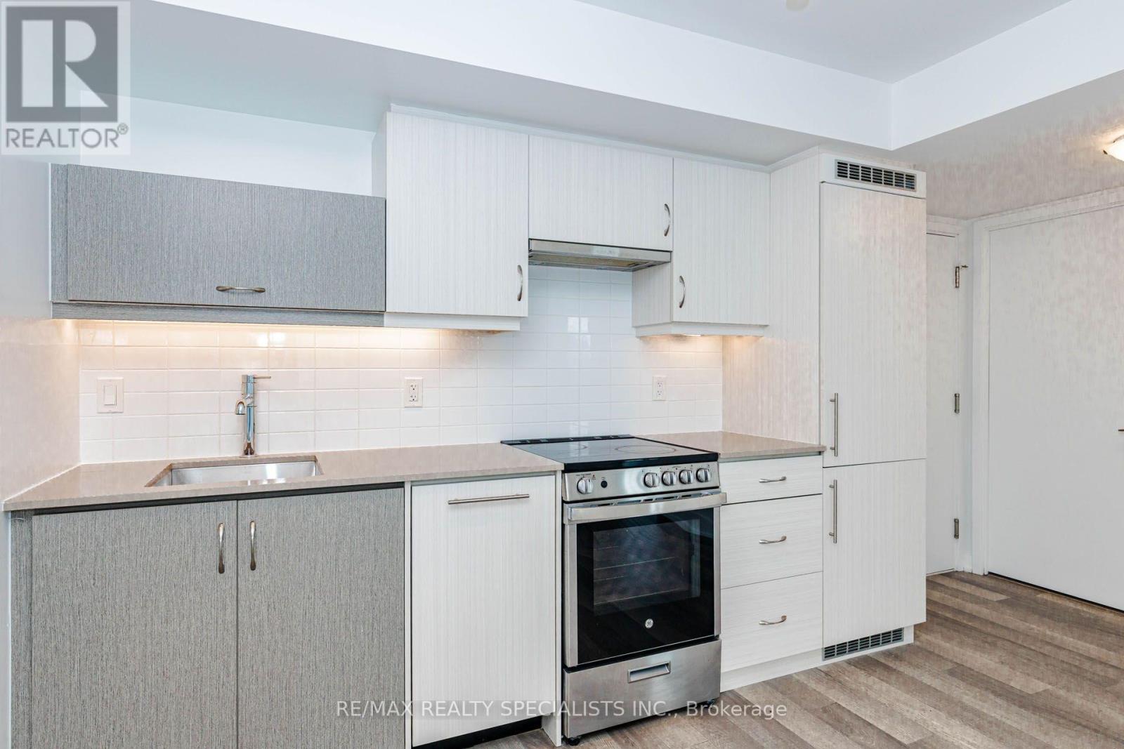604 - 181 Huron Street, Toronto, Ontario  M5T 0C1 - Photo 12 - C13703004