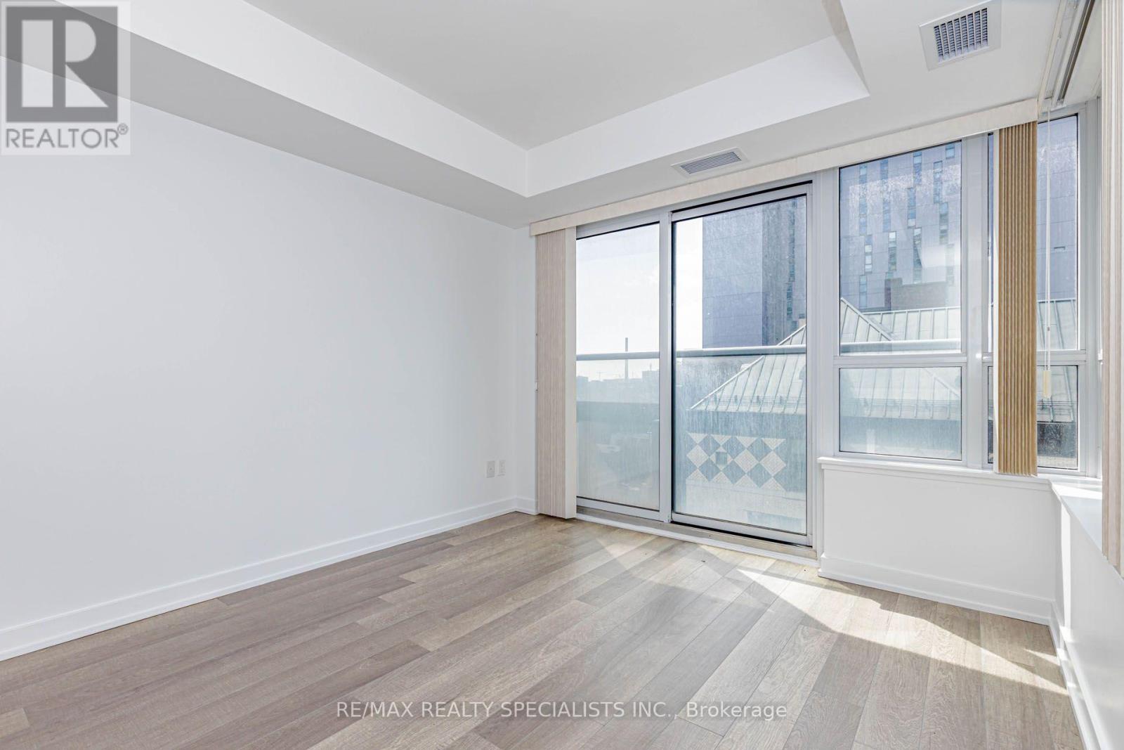 604 - 181 Huron Street, Toronto, Ontario  M5T 0C1 - Photo 14 - C13703004