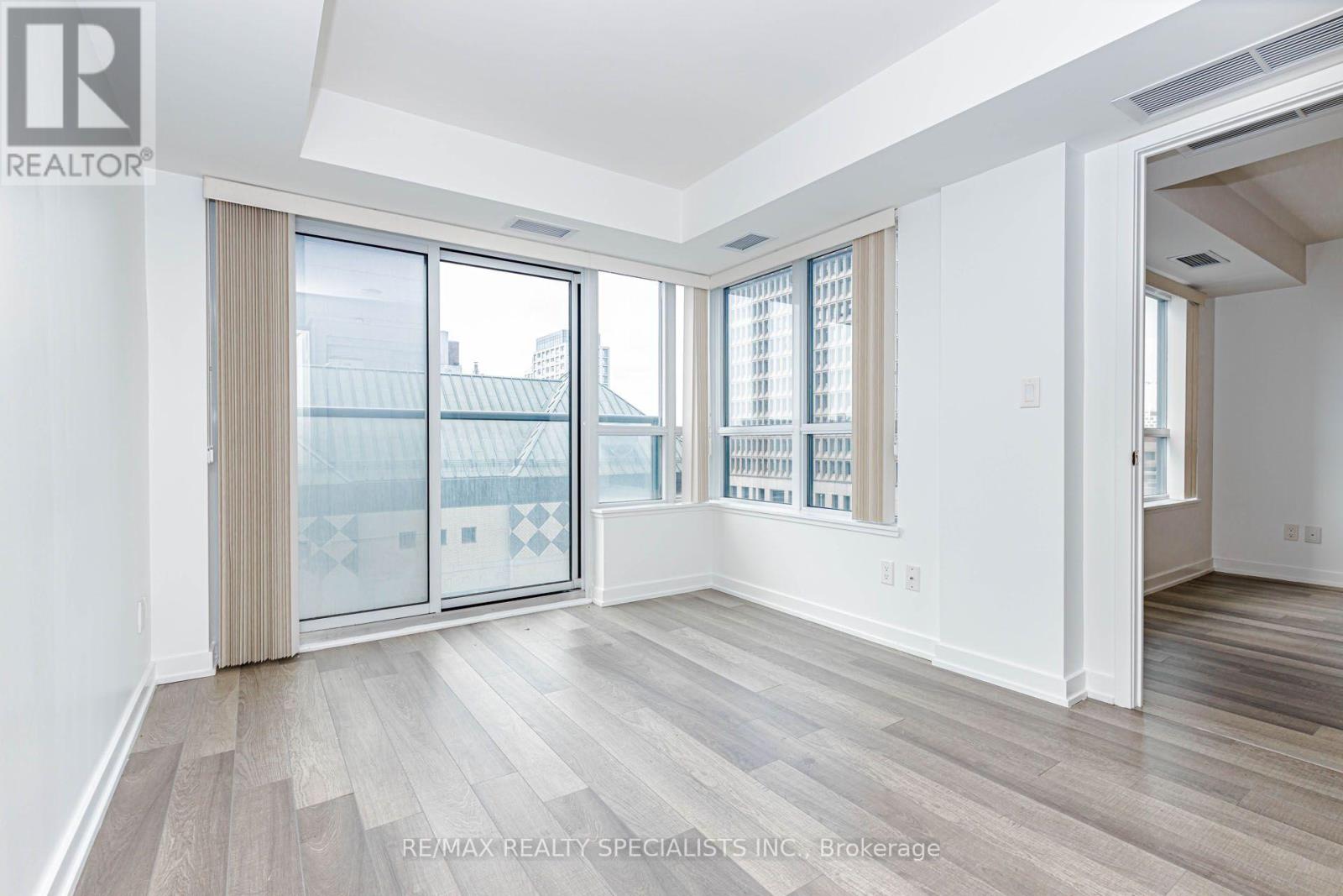 604 - 181 Huron Street, Toronto, Ontario  M5T 0C1 - Photo 16 - C13703004