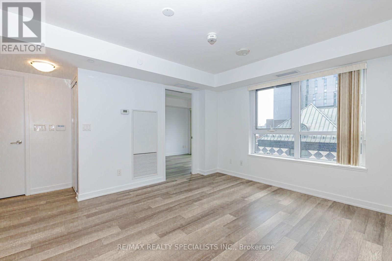 604 - 181 Huron Street, Toronto, Ontario  M5T 0C1 - Photo 9 - C13703004