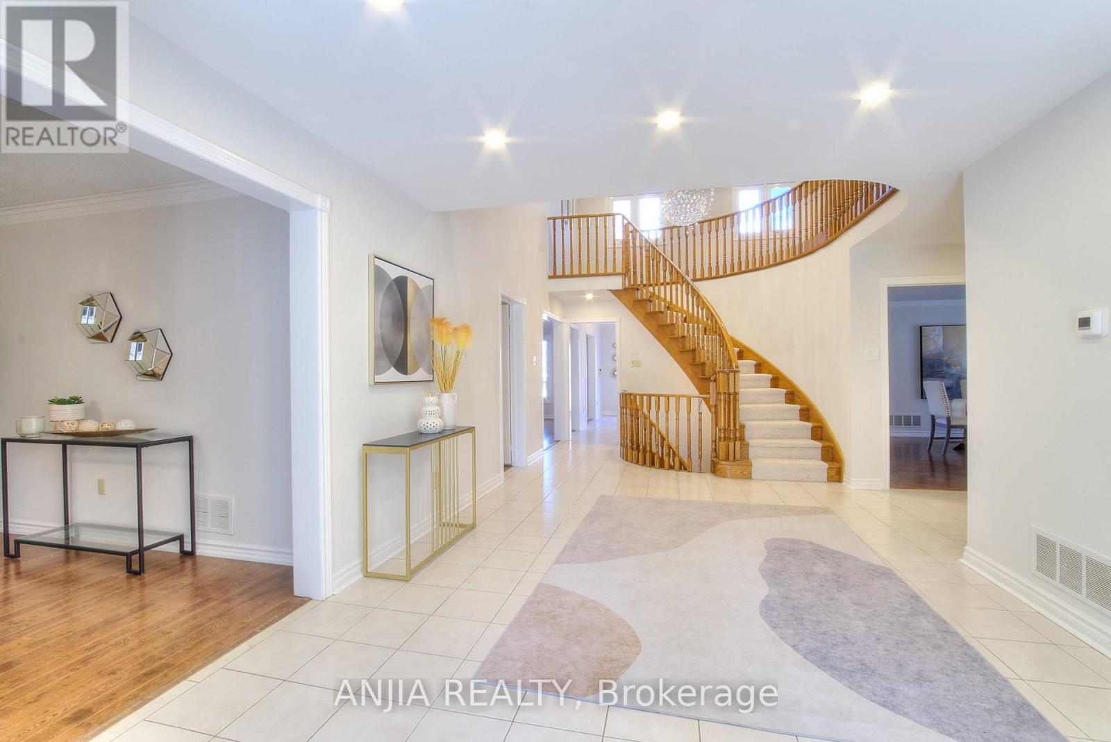 22 Chiltern Hill, Richmond Hill, Ontario  L4B 3B8 - Photo 26 - N13702974